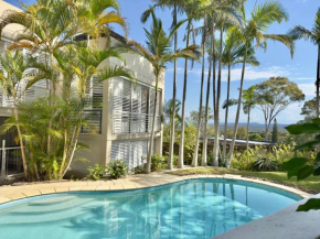 Oasis Rooftop Spa Apartment Noosa